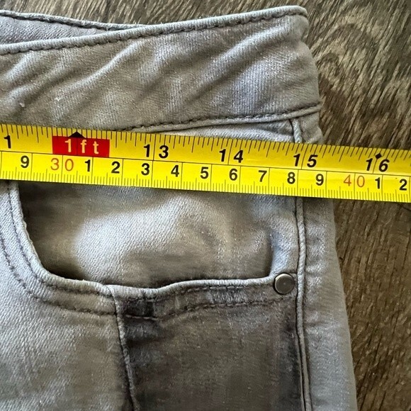 Artisan NY Cropped Jeans Gray Frayed Hem Women's size 10 - Picture 7 of 9